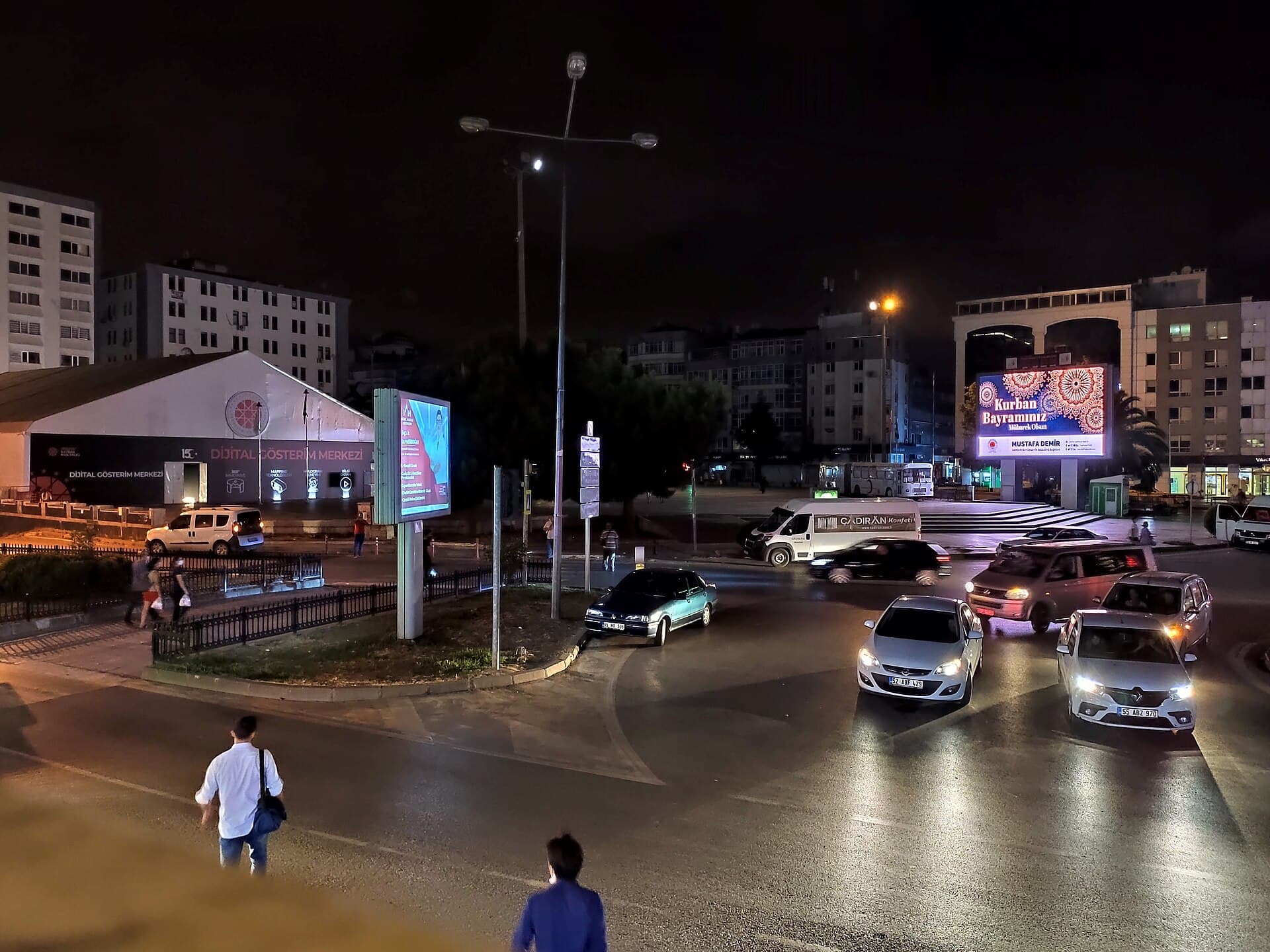Cumhuriyet Meydanı