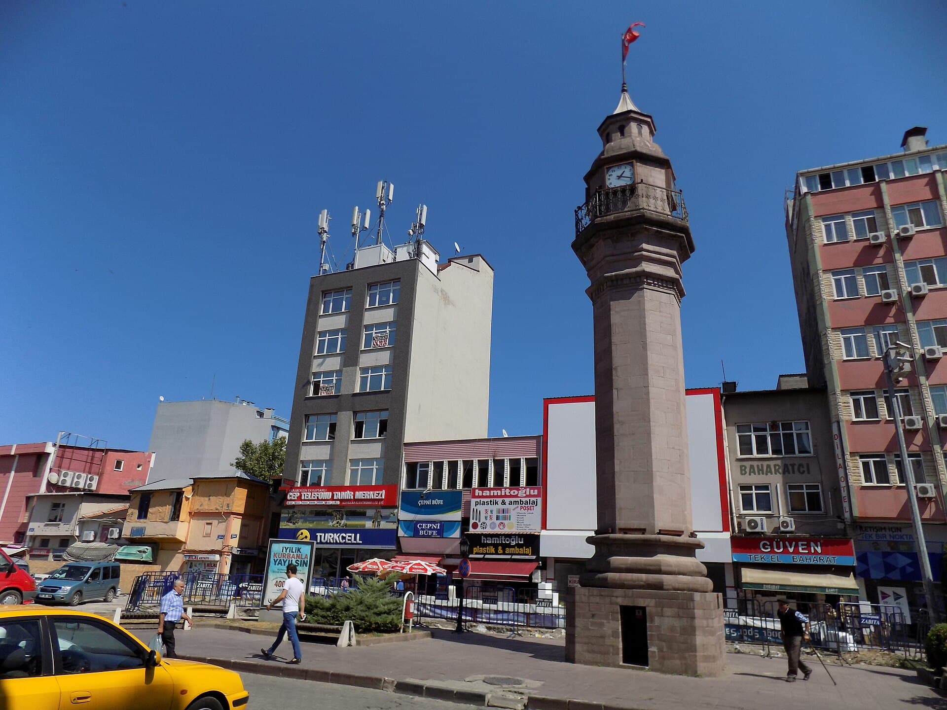 Saathane Meydanı